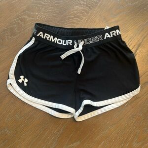 Under Armor Youth Small Shorts